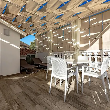 Townhouse Mar Lux 빌라 *